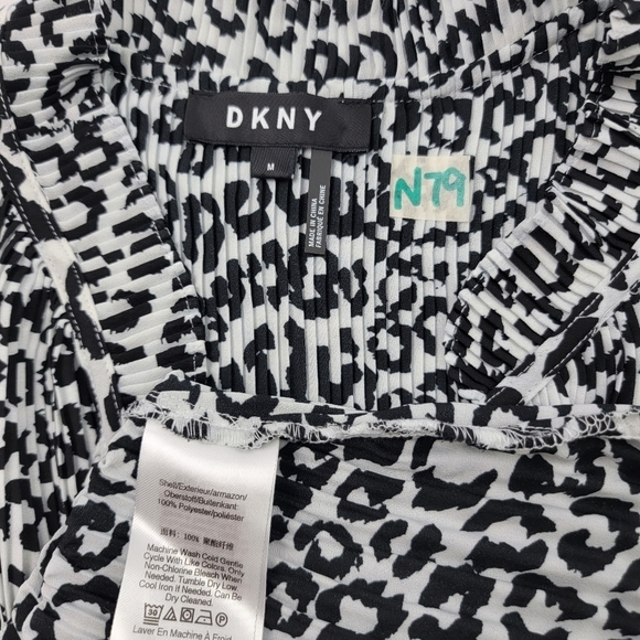 DKNY pleated snow lepord print ruffle neck tie sleeveless top - Picture 7 of 7